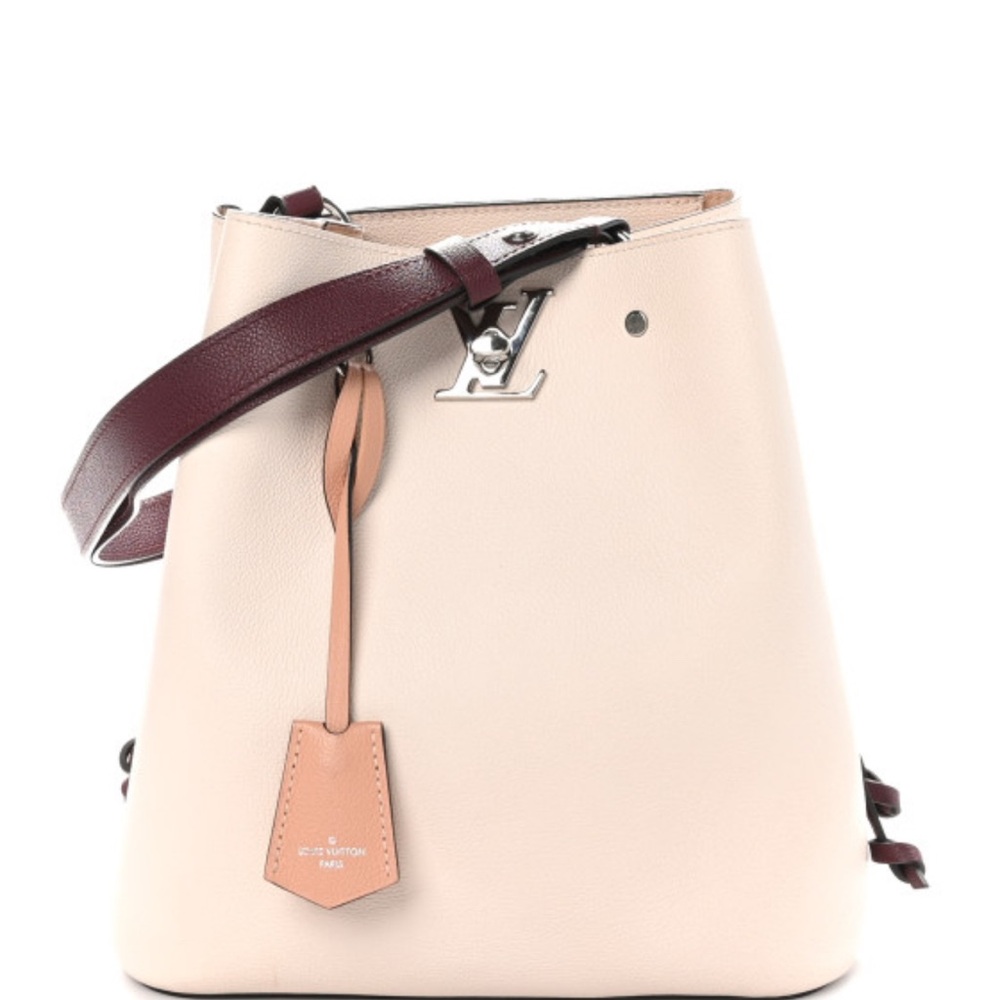LOUIS VUITTON Lockme Bucket Shoulder Bag